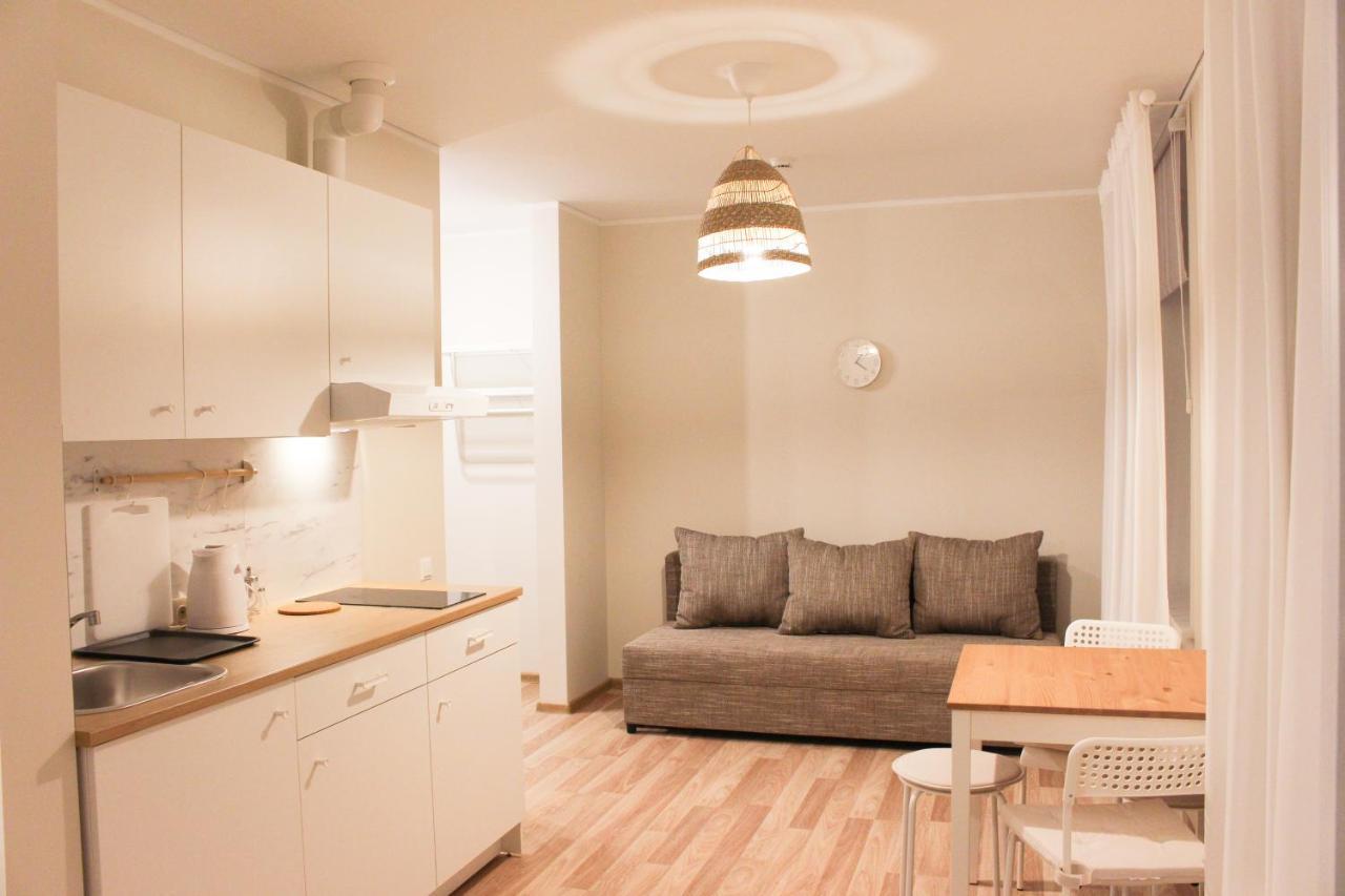 Bright Spacious Apartment In Riga With Free Parking Ngoại thất bức ảnh